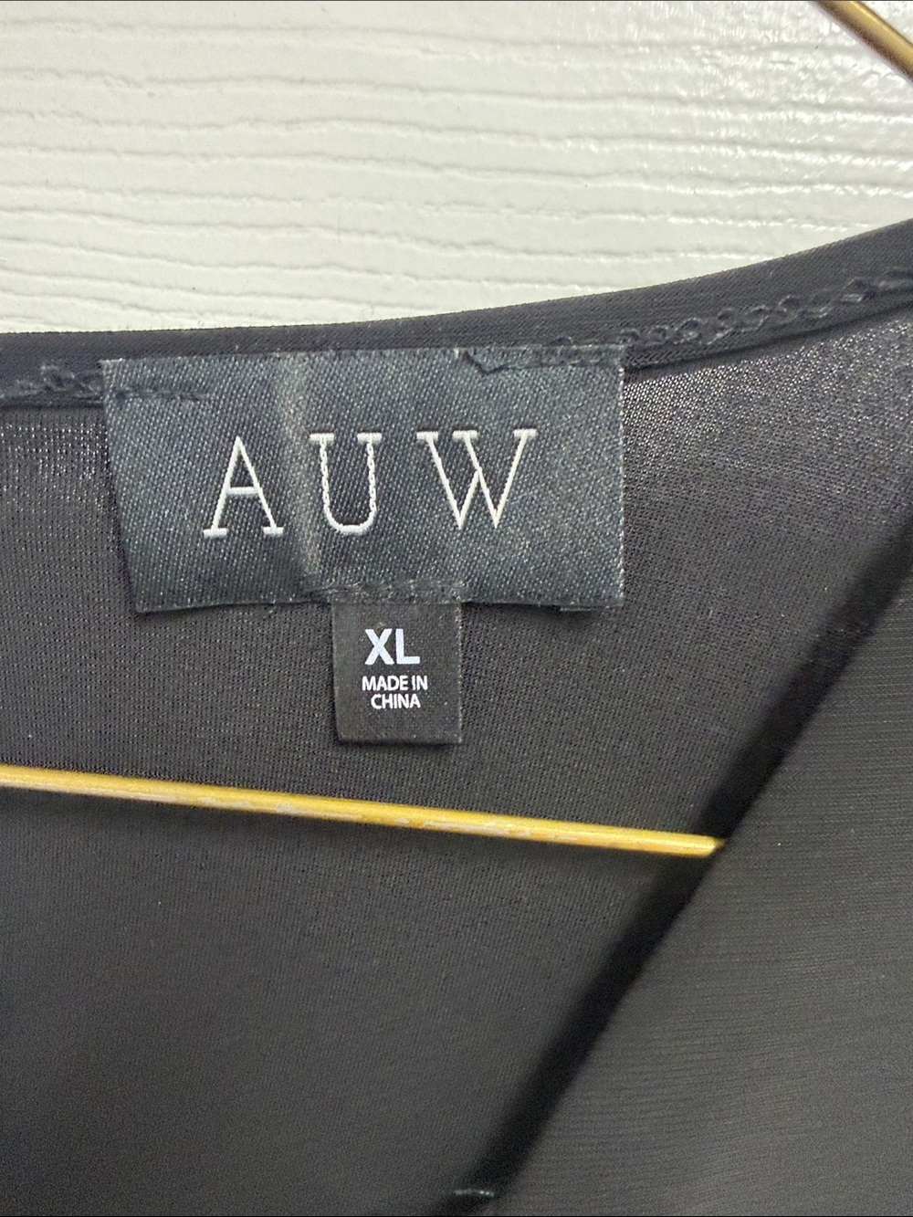 AUW Black top with Silver Accent never worn no tag. XL - Picture 4 of 5